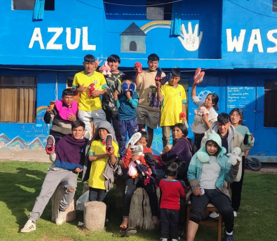 Image of the family of Azul Wasi